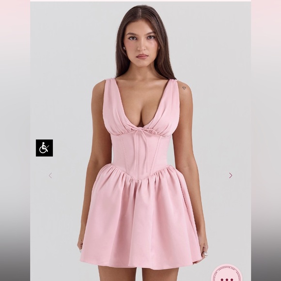 House of CB Emmeliette dress 🎀 - Picture 3 of 3